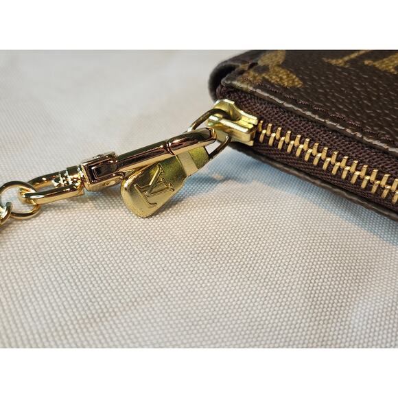 Louis Vuitton Pochette Accessories Monogram Shoulder Bag LV made in France 1998 - Picture 9 of 16